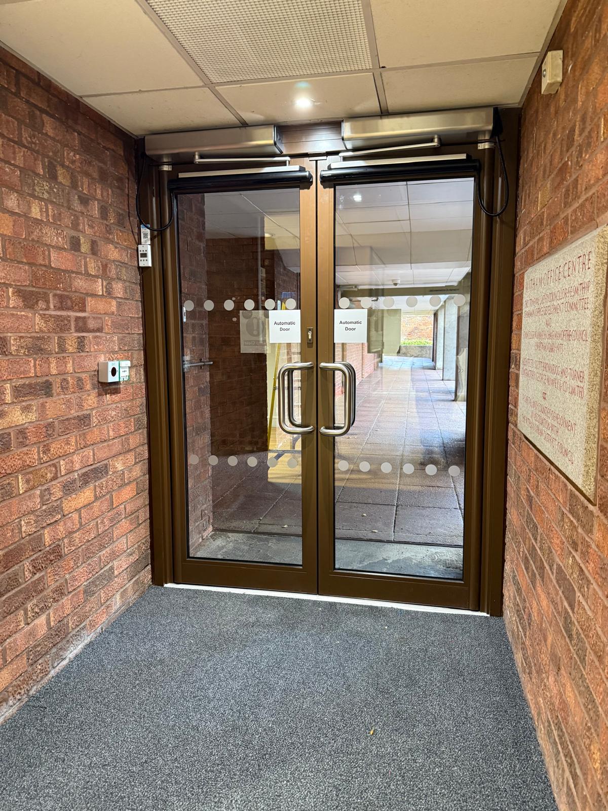 Automatic swing Gallery img (9)